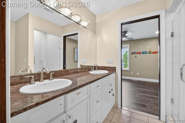 126 Baldwin Avenue, Royal Oak, MI 48067