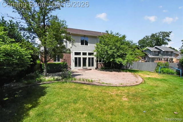 126 Baldwin Avenue, Royal Oak, MI 48067