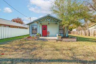 816 S Houston Street, De Leon, TX 76444