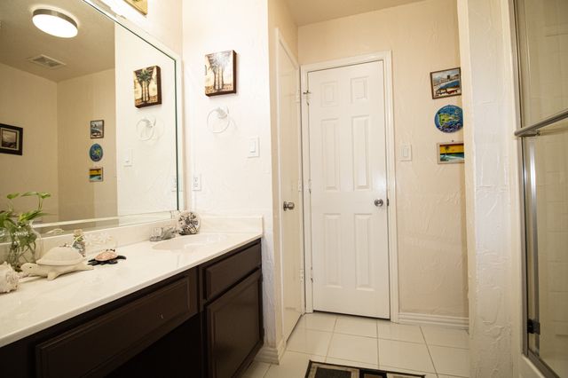 1363 Yorkshire Street 2, Fort Worth, TX 76134