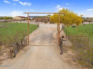 29204 N BRYCE Trail, San Tan Valley, AZ 85144