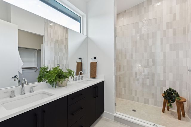 2142 Lovedale Avenue 103, Dallas, TX 75235