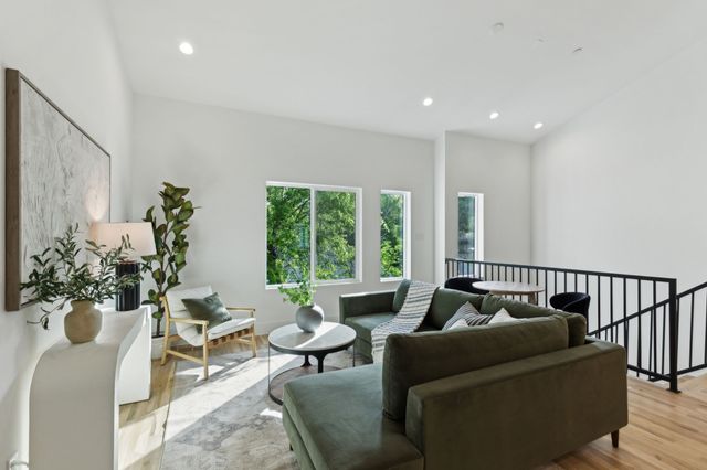 2142 Lovedale Avenue 103, Dallas, TX 75235