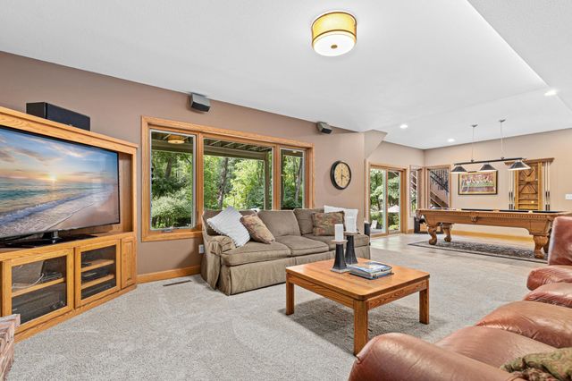 13687 Dunbar Way, Apple Valley, MN 55124