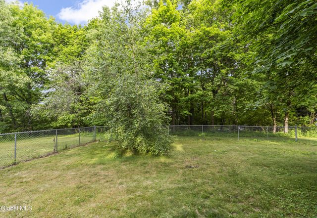 1278 Hawthorn Road, Niskayuna, NY 12309