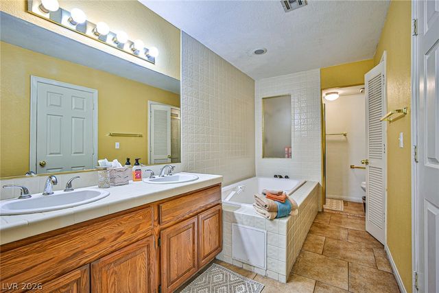 2769 Laguna Shores Lane, Las Vegas, NV 89121