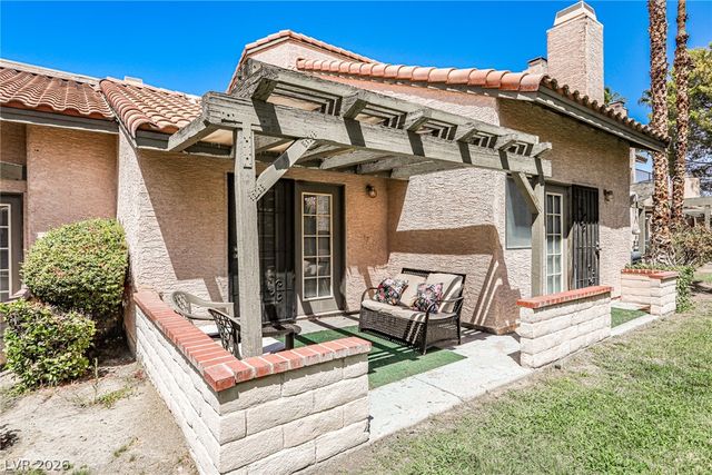 2769 Laguna Shores Lane, Las Vegas, NV 89121