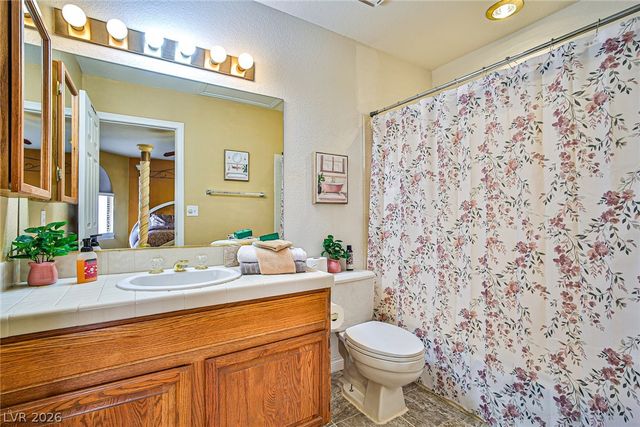 2769 Laguna Shores Lane, Las Vegas, NV 89121