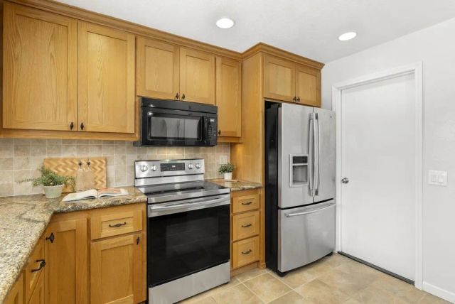 26216 Bellemore Drive, Ramona, CA 92065