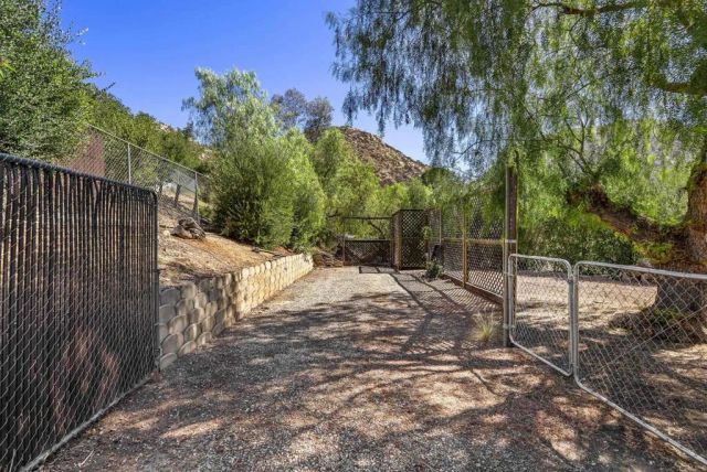26216 Bellemore Drive, Ramona, CA 92065