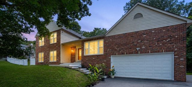 7825 OAK ST, Manassas, VA 20111