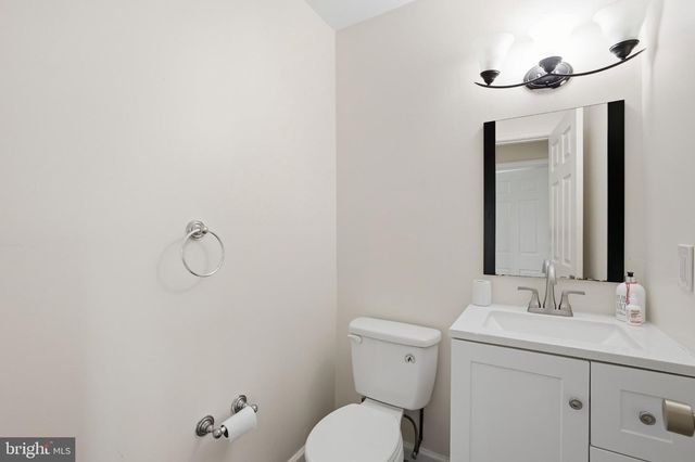 7825 OAK ST, Manassas, VA 20111