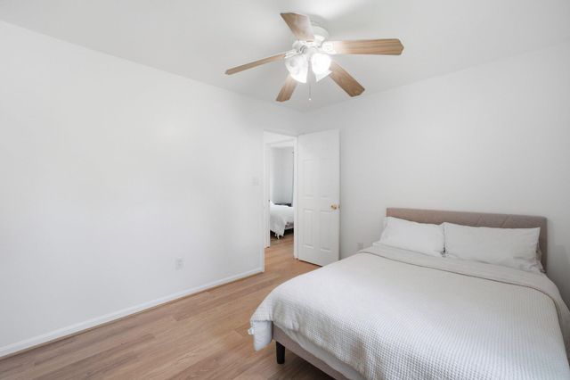 7825 OAK ST, Manassas, VA 20111