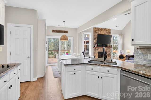 6444 Winding Creek Lane, Denver, NC 28037