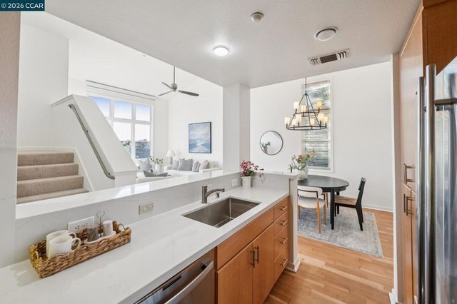 2803 Regatta Drive, Oakland, CA 94601