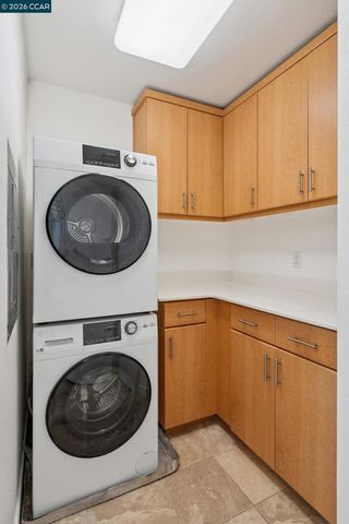 2803 Regatta Drive, Oakland, CA 94601
