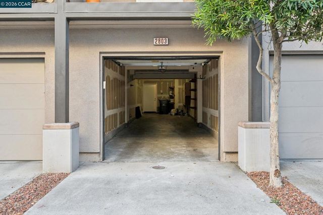 2803 Regatta Drive, Oakland, CA 94601