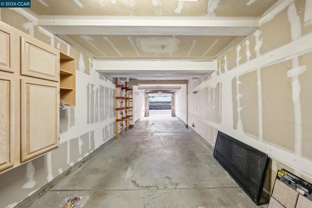 2803 Regatta Drive, Oakland, CA 94601