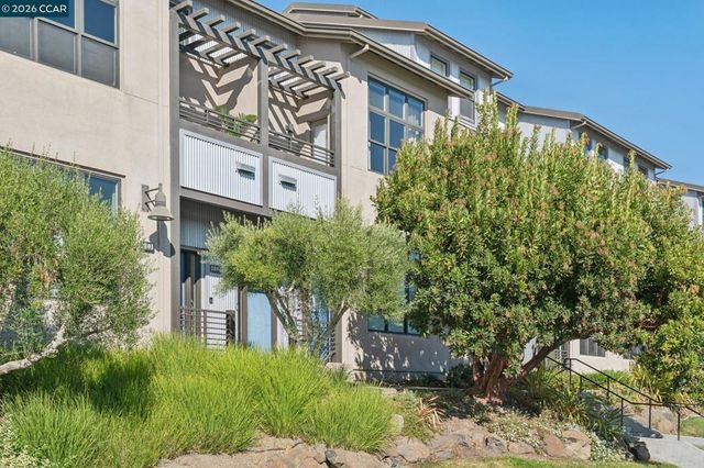 2803 Regatta Drive, Oakland, CA 94601