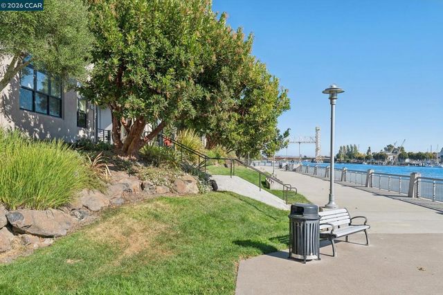 2803 Regatta Drive, Oakland, CA 94601