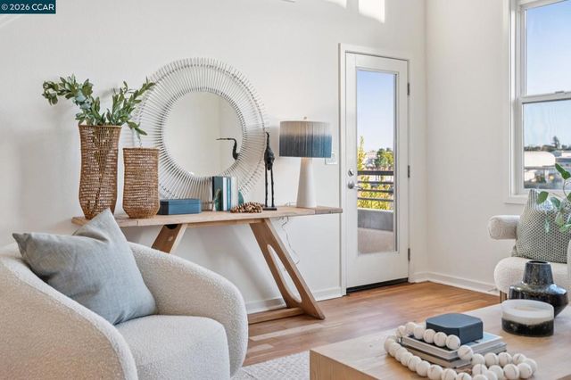 2803 Regatta Drive, Oakland, CA 94601