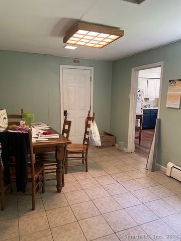 29 Albion Road, New Fairfield, CT 06812