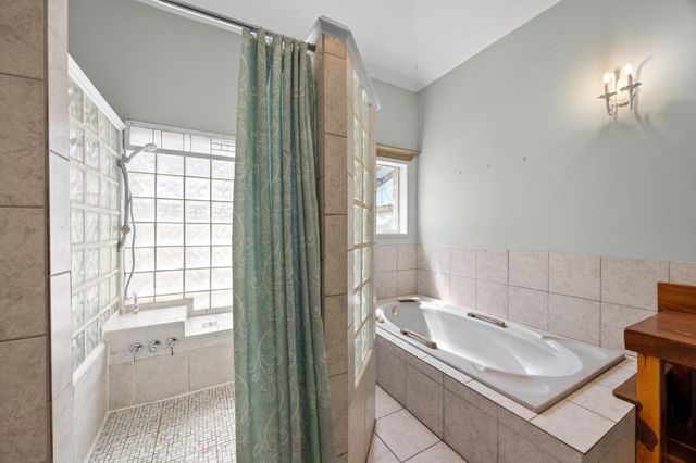 1001 S Gabriel DR, Leander, TX 78641