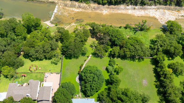 1001 S Gabriel DR, Leander, TX 78641