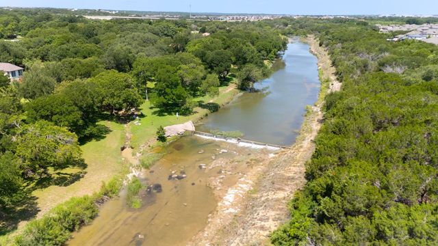 1001 S Gabriel DR, Leander, TX 78641