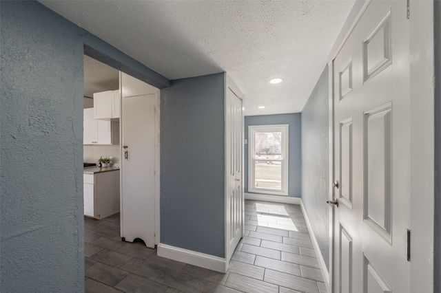 1102 W Russell Avenue, Carrollton, TX 75006