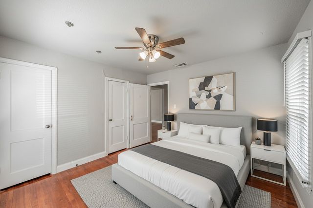 1102 W Russell Avenue, Carrollton, TX 75006