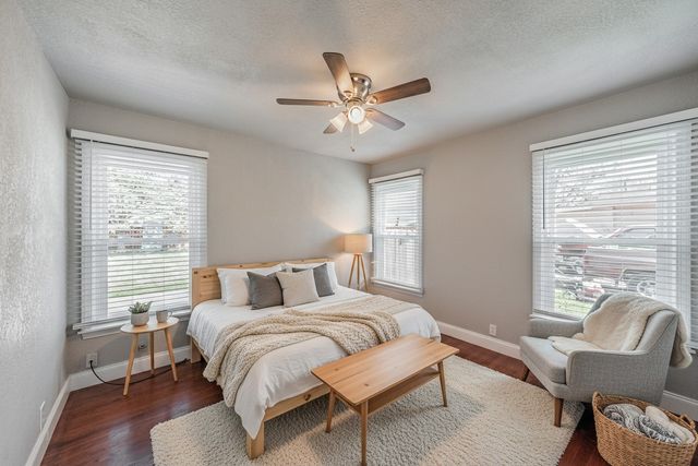 1102 W Russell Avenue, Carrollton, TX 75006