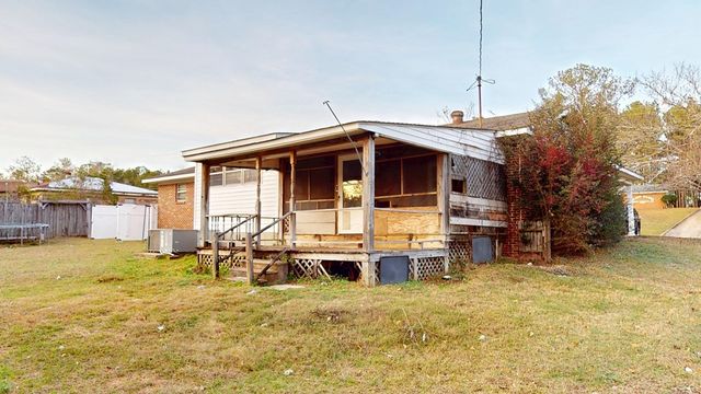 2613 Hickman Ave, Elba, AL 36323