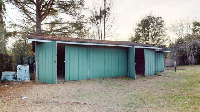 2613 Hickman Ave, Elba, AL 36323