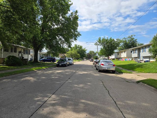 2308 Jebens Avenue, Davenport, IA 52804