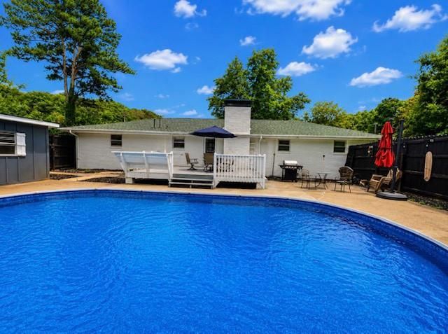 4 Crestwood Road, Cartersville, GA 30121