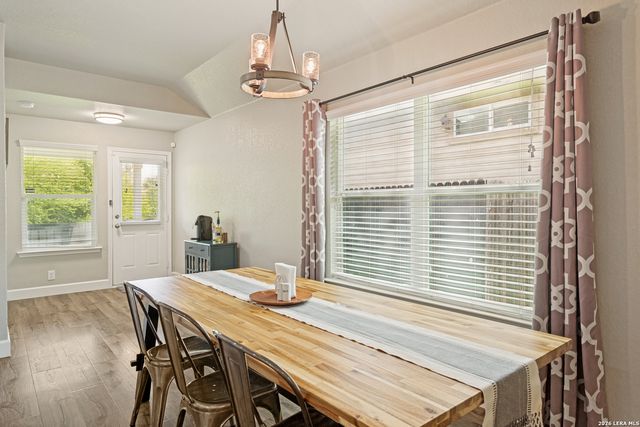 709 Brown Thrasher, San Antonio, TX 78253