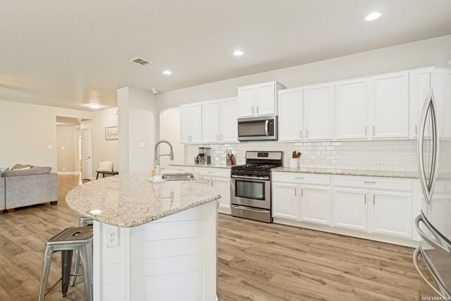 709 Brown Thrasher, San Antonio, TX 78253