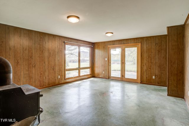 375 Okolona Drive, Erwin, TN 37650