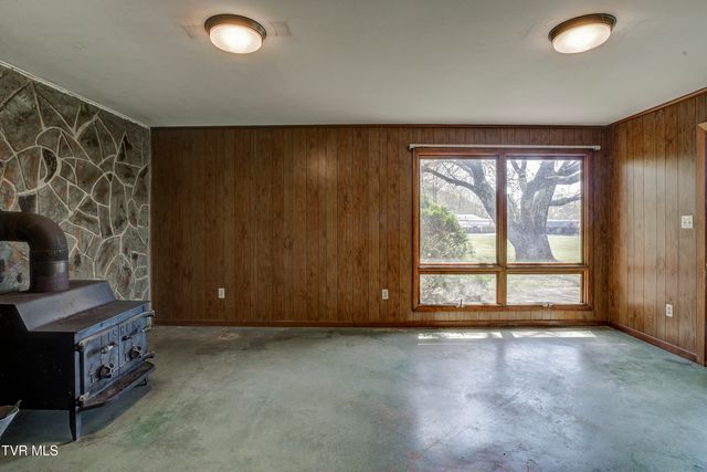 375 Okolona Drive, Erwin, TN 37650
