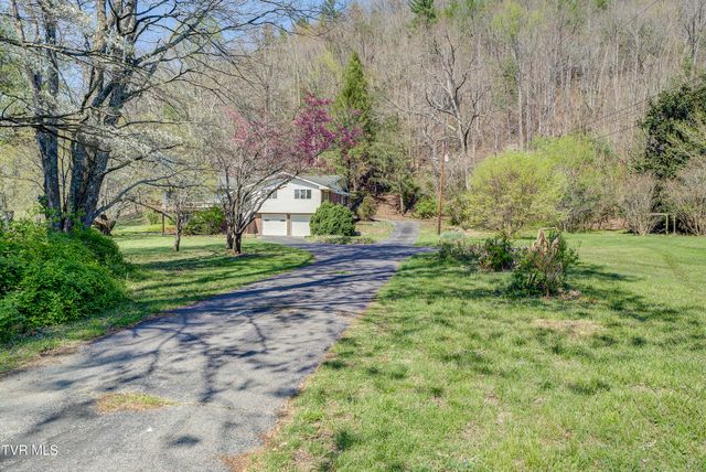 375 Okolona Drive, Erwin, TN 37650