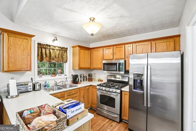 255 Orchard View, Ellenwood, GA 30294