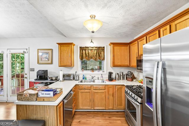 255 Orchard View, Ellenwood, GA 30294