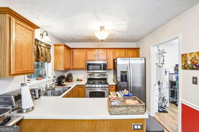 255 Orchard View, Ellenwood, GA 30294