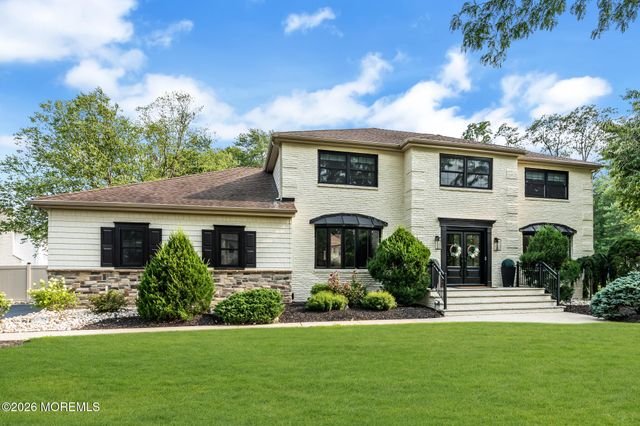 11 Verrazano Drive, Middletown, NJ 07748