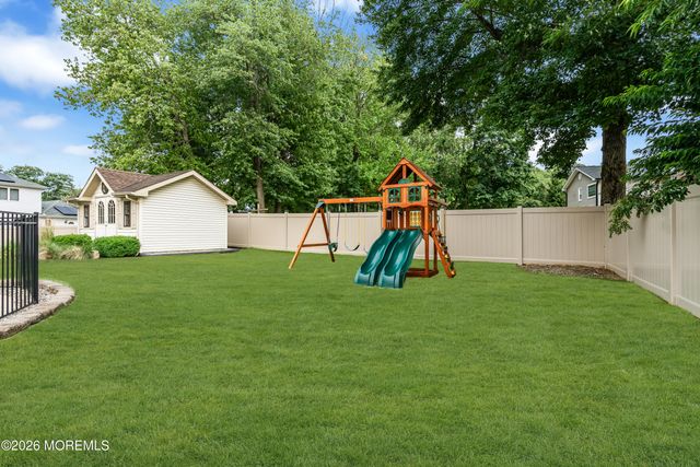 11 Verrazano Drive, Middletown, NJ 07748