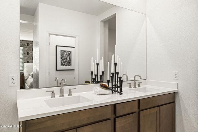 17622 W Onyx Avenue, Waddell, AZ 85355