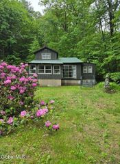 633 Ralph Road, Lake Luzerne, NY 12846