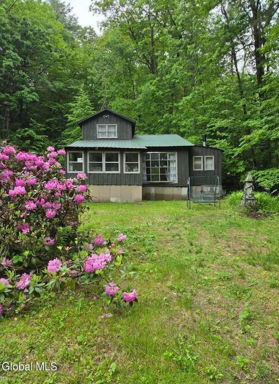 633 Ralph Road, Lake Luzerne, NY 12846
