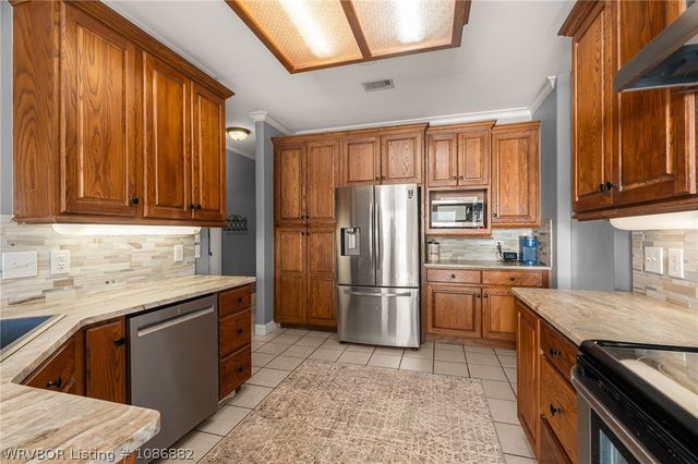 2307 Parkway Lane, Van Buren, AR 72956